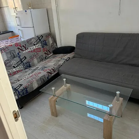 Vivienda Rosa Barrio Humedo