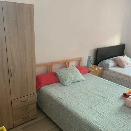 Vivienda Rosa Barrio Humedo * León