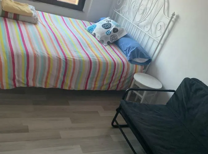 아파트 Vivienda Rosa Barrio Humedo *