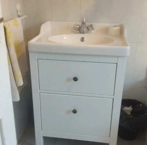 Vivienda Rosa Barrio Humedo